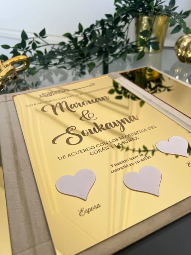 بصمة عقد القران الذهبي